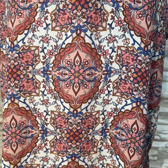 LOFT Large Floral Tile Double Bar Back Flutter Top - Picture 5 of 13